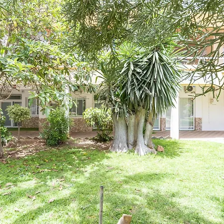 Διαμέρισμα Garden